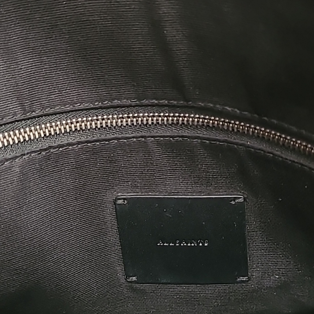 Handbag - Picture 7 of 9